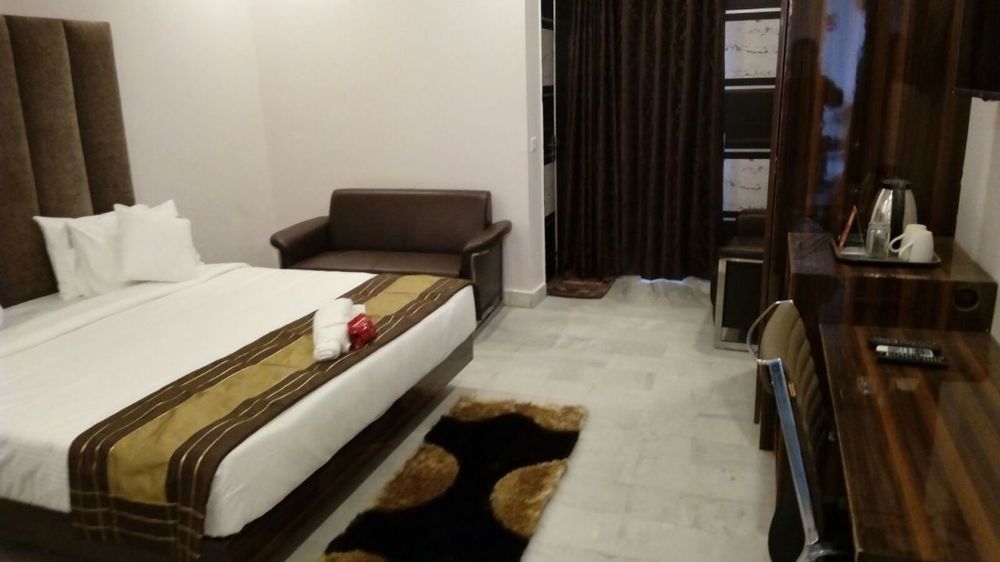 Red Carpet Hotels Noida Eksteriør bilde