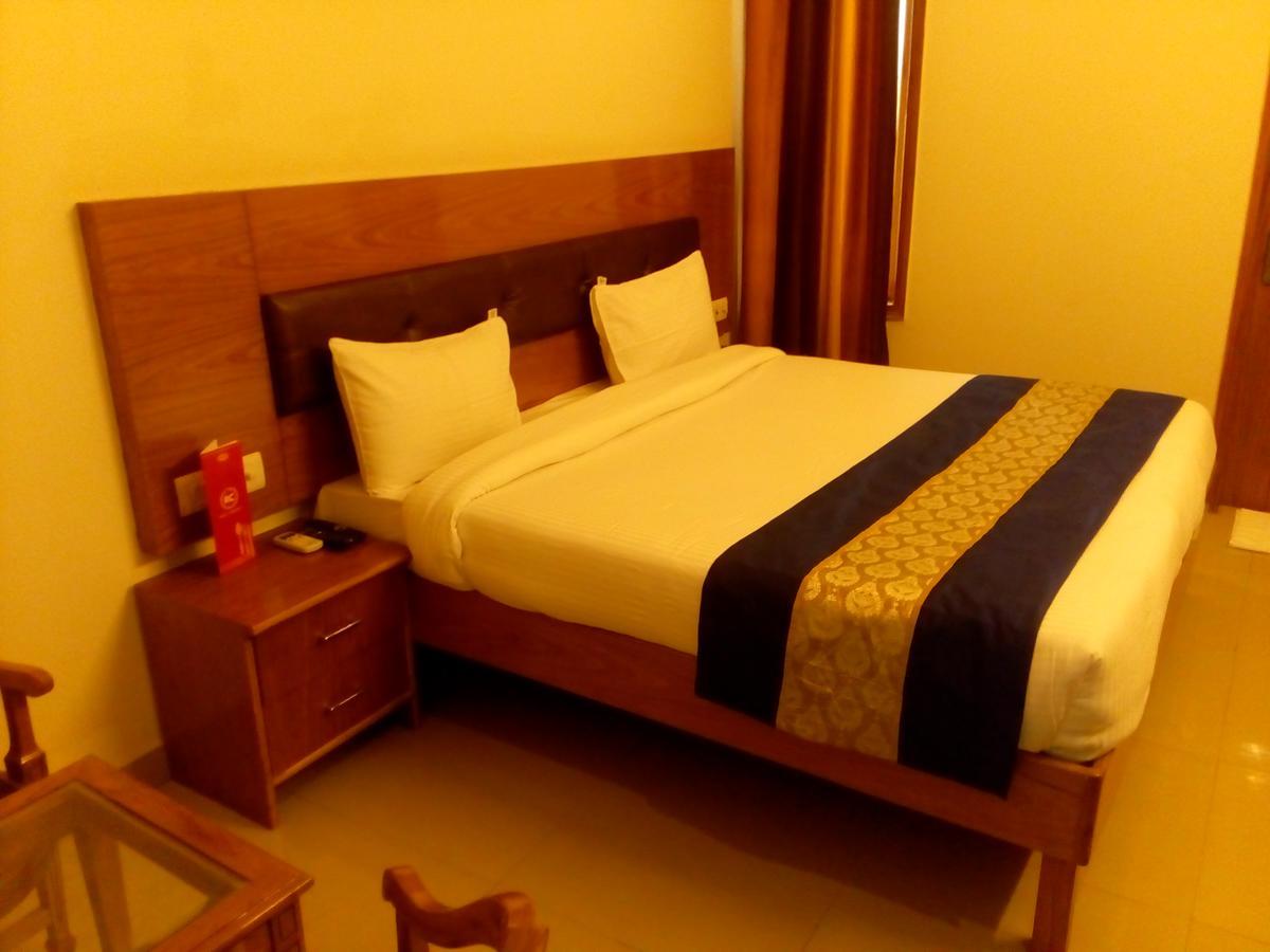 Red Carpet Hotels Noida Eksteriør bilde