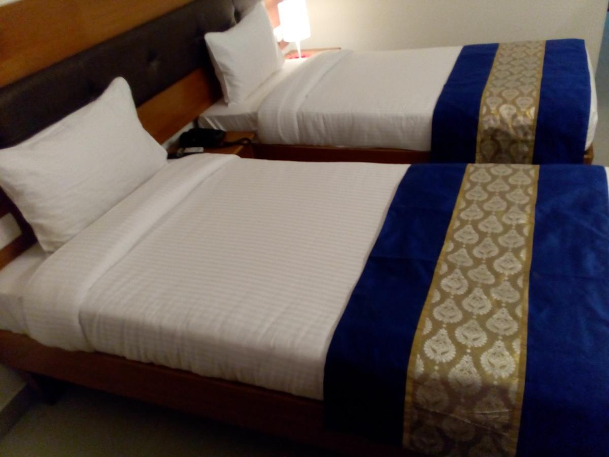 Red Carpet Hotels Noida Eksteriør bilde