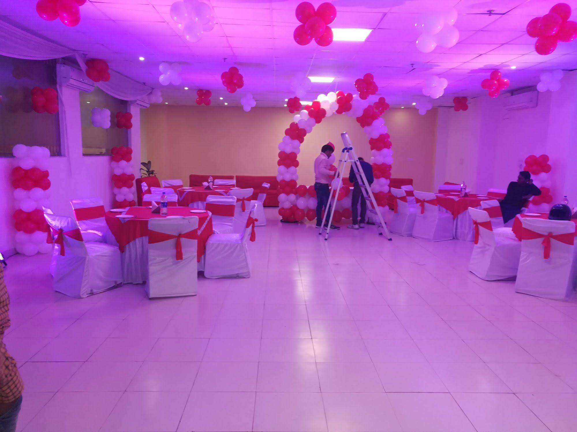 Red Carpet Hotels Noida Eksteriør bilde